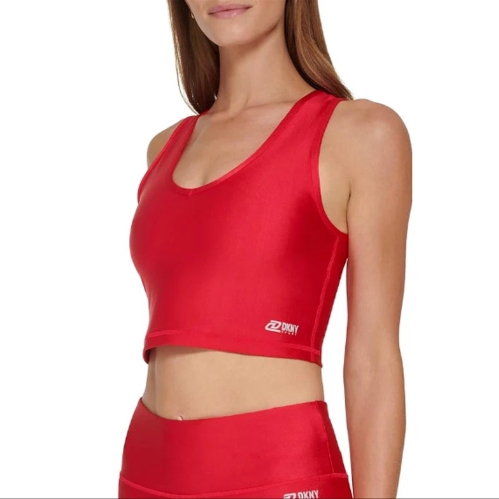 DKNY Women's Cropped Tank Sports Bra Red Ski Patrol Size Large L Athletic